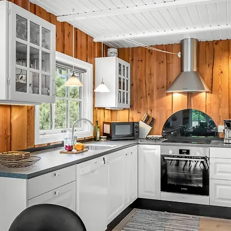 Dines - 1km From The Sea By Interhome Feriehus *
