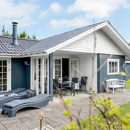 Dines - 1km From The Sea By Interhome Vejers Strand