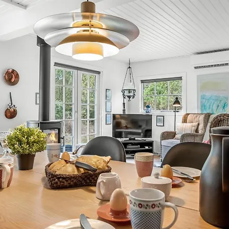 Dines - 1km From The Sea By Interhome Feriehus *