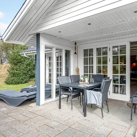 Dines - 1km From The Sea By Interhome Feriehus *